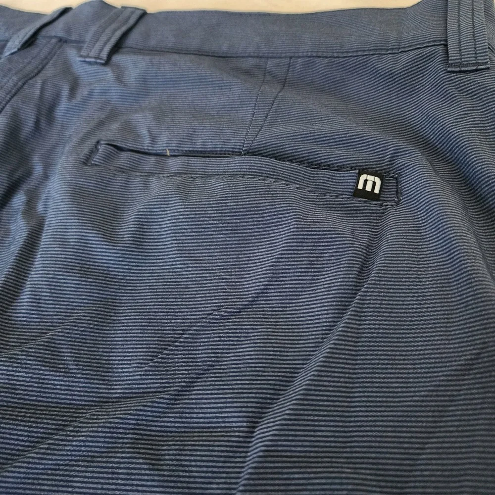 TravisMathew Golf Shorts Mens 34 Blue Excellent Micro Stripe Performance 1MQ077